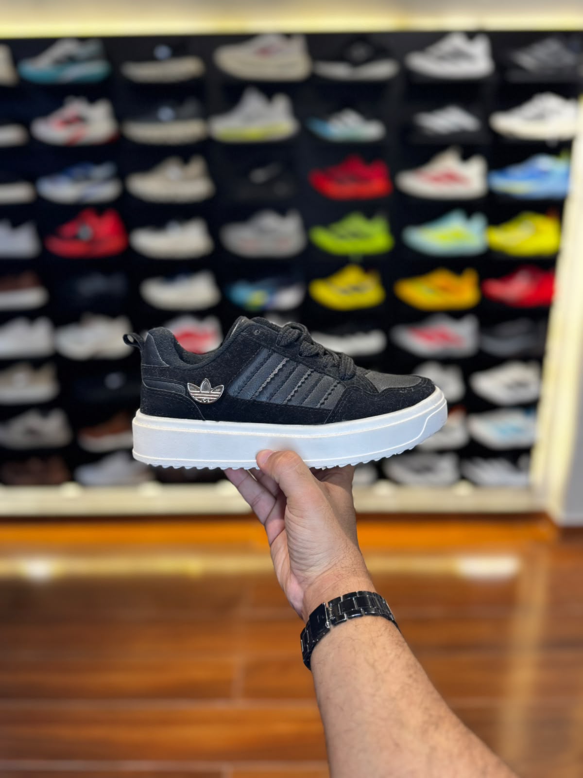Adiadas Fórum Low