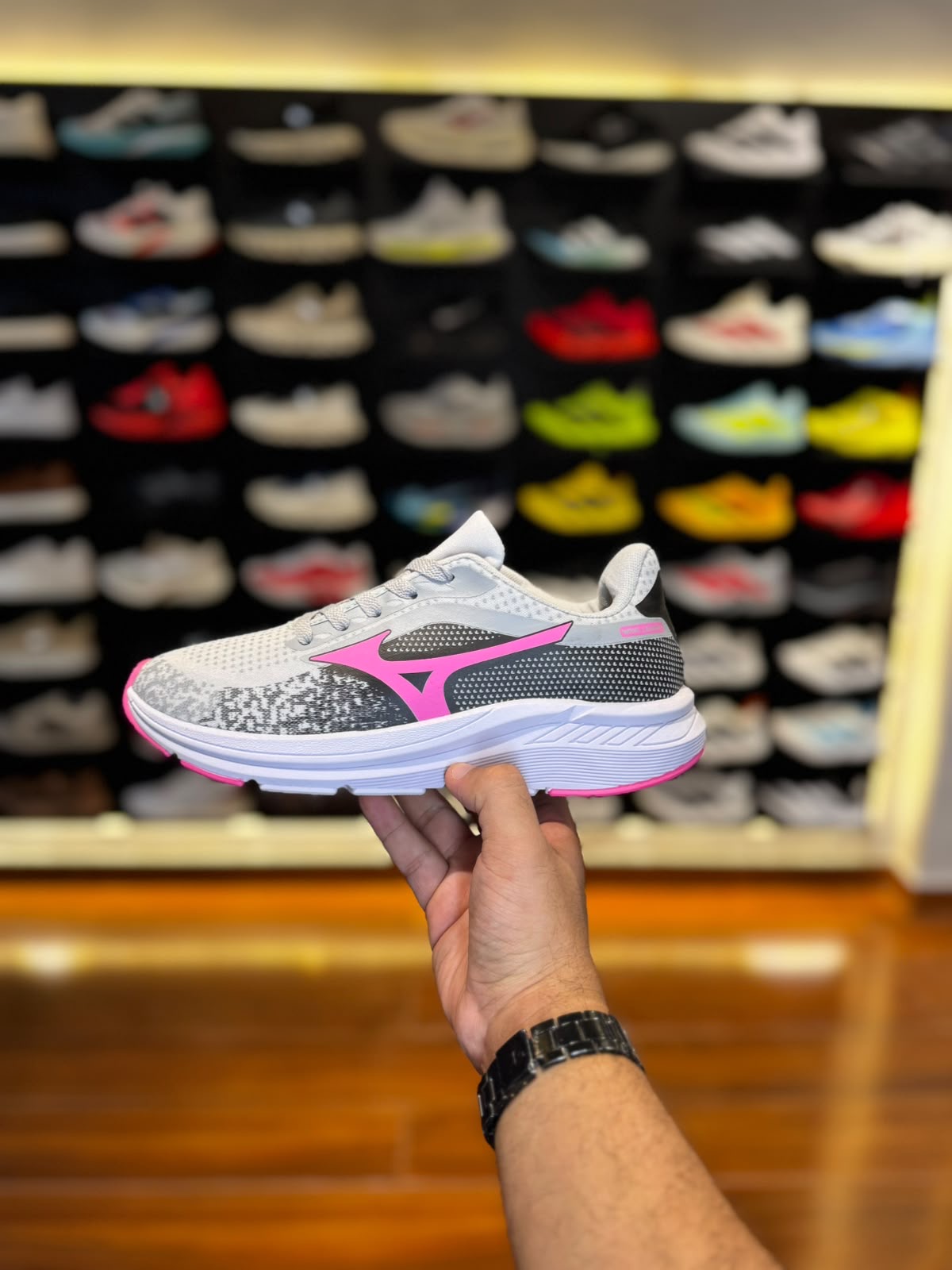 Mizuno Wave