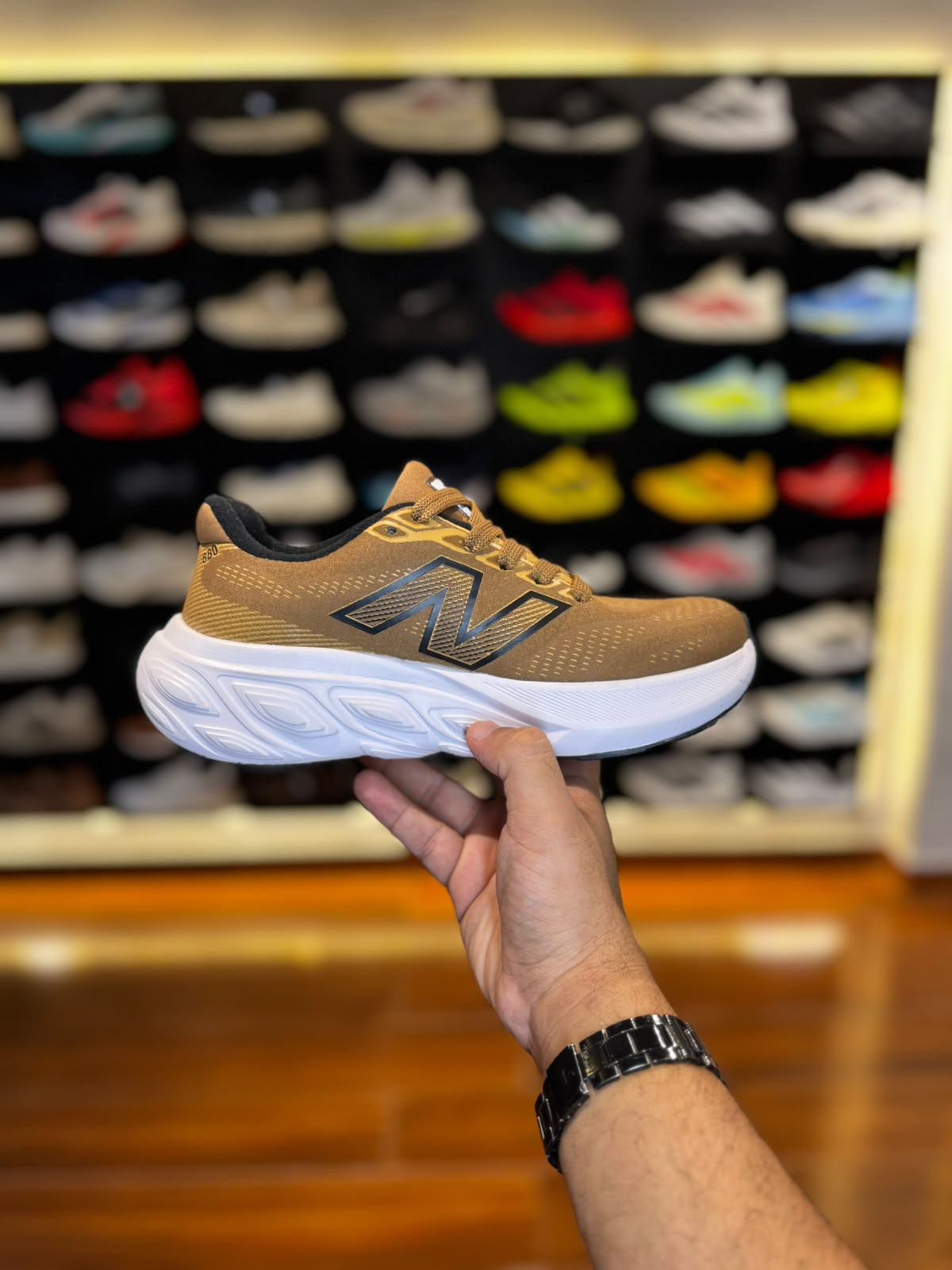 New Balance 880